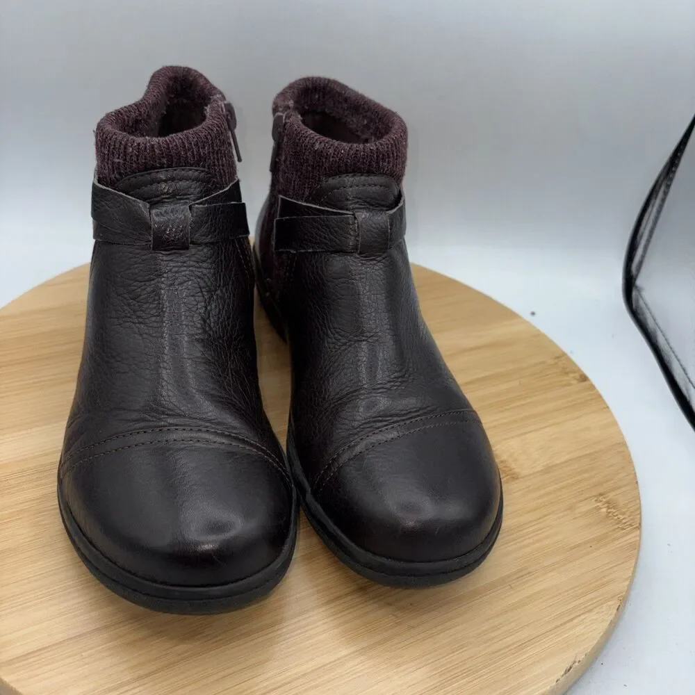 Clarks Cheyn Kisha Leather Ankle Boots Womens 7.5 Burgundy Zip Knit Cuff Comfort